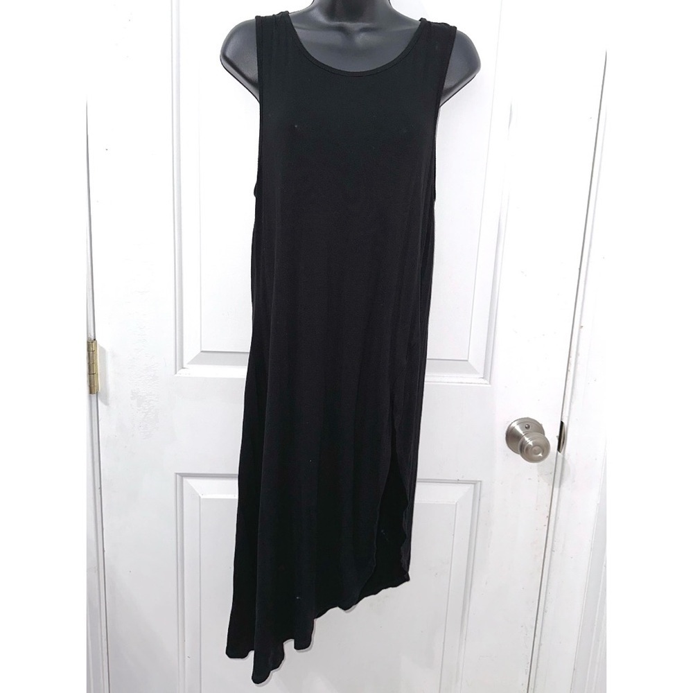 Guess black tank top style size slit tunic